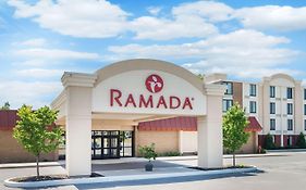 Ramada By Wyndham Watertown Thousand